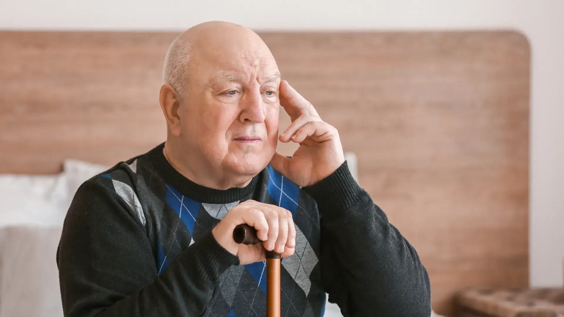 Understanding the Early Signs of Alzheimer’s: How to Recognize and Respond